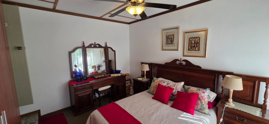 5 Bedroom Property for Sale in Wilkoppies North West